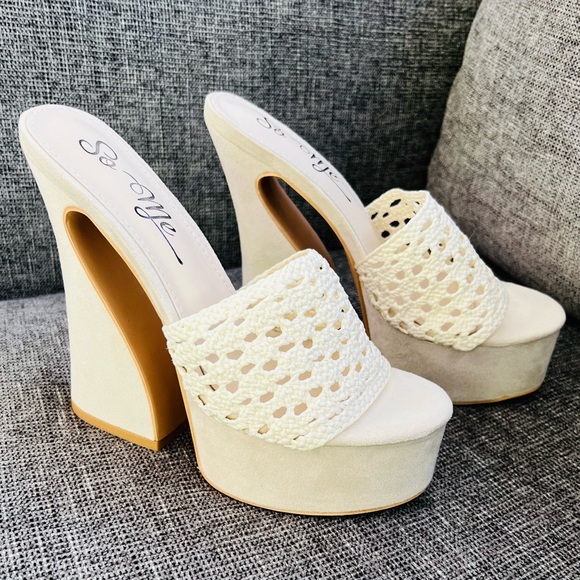 So Me Shoes - So Me Brez Cream Suede Leather 70s Inspired Platform Sandals 6.5